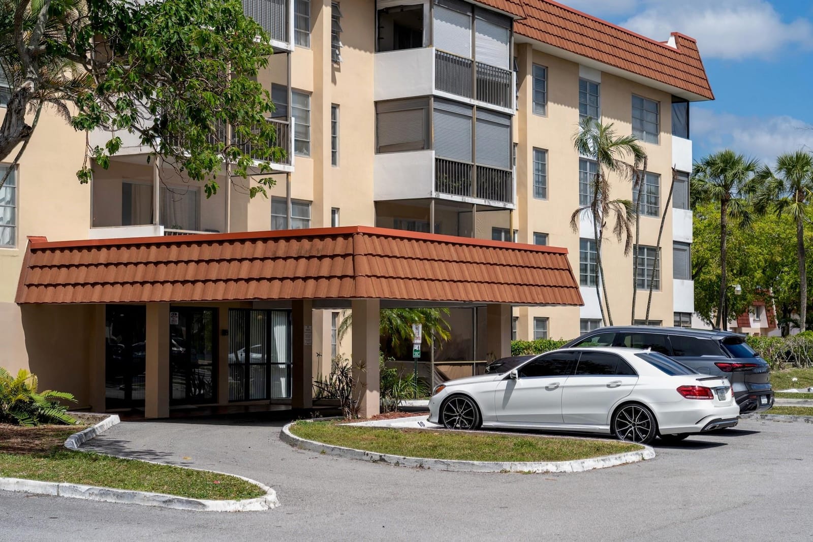 4152 Inverrary Drive 301, Lauderhill, FL 33319 photo 15