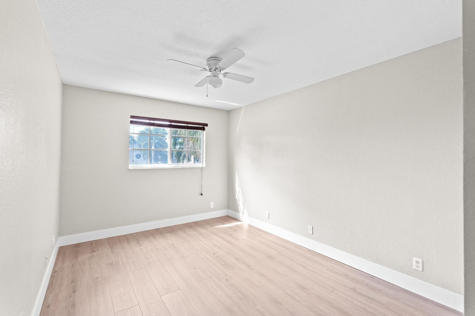 266 Berenger Walk, Royal Palm Beach, FL 33414 photo 15