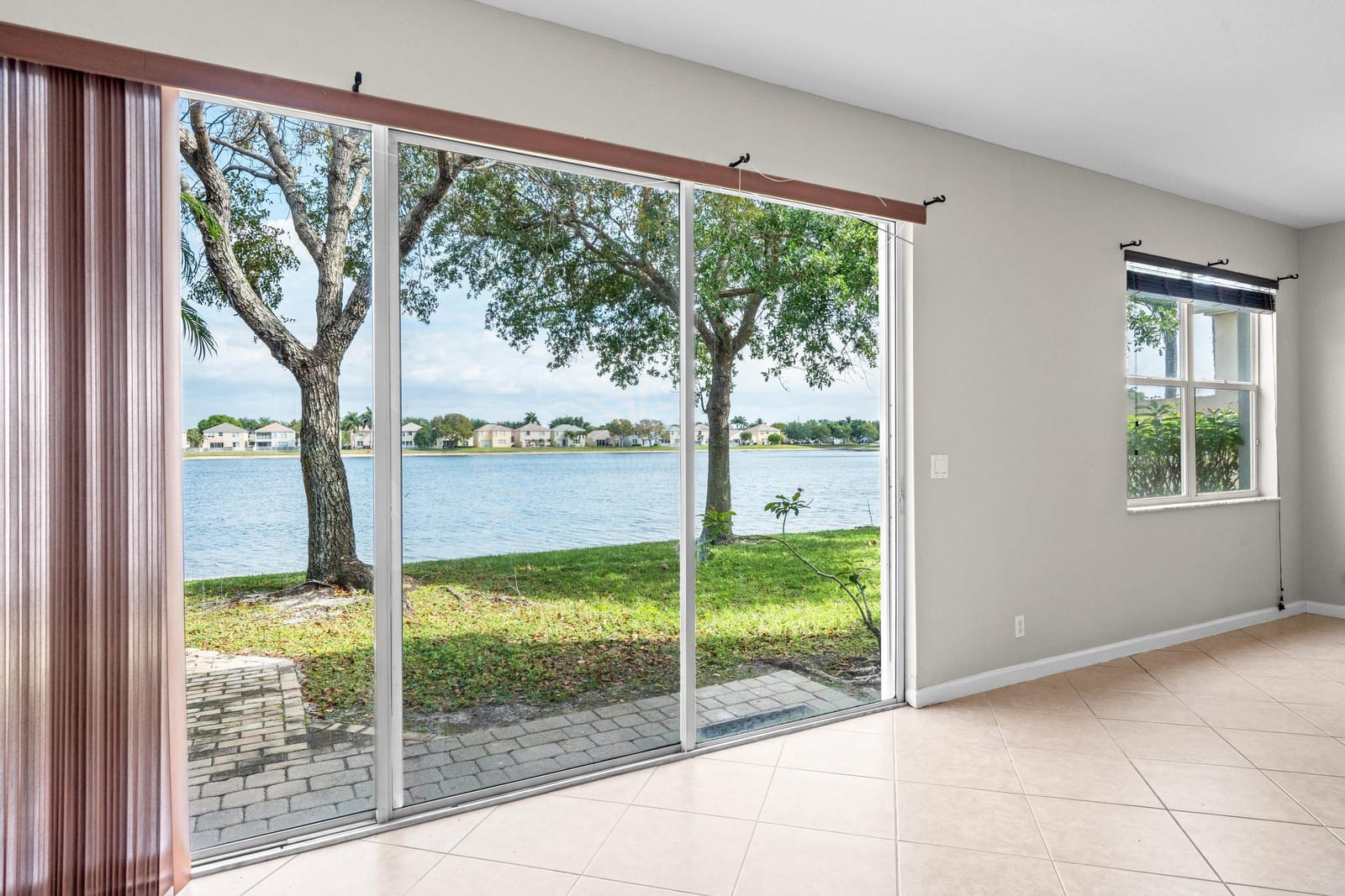266 Berenger Walk, Royal Palm Beach, FL 33414 photo 24