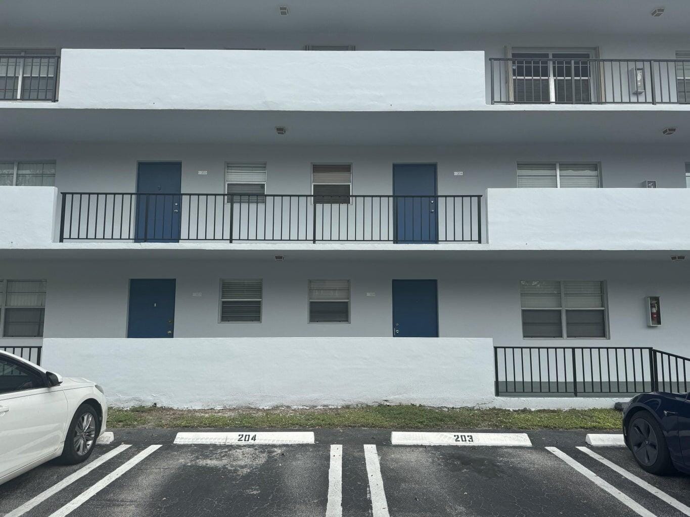 1630 Embassy Drive 102, West Palm Beach, FL 33401