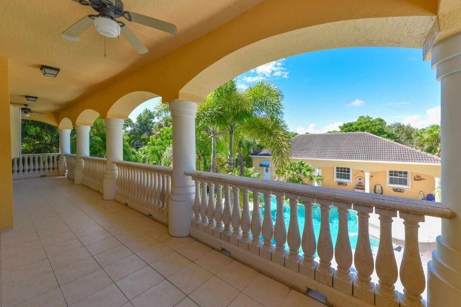 8053 S Indian River Drive — photo 5