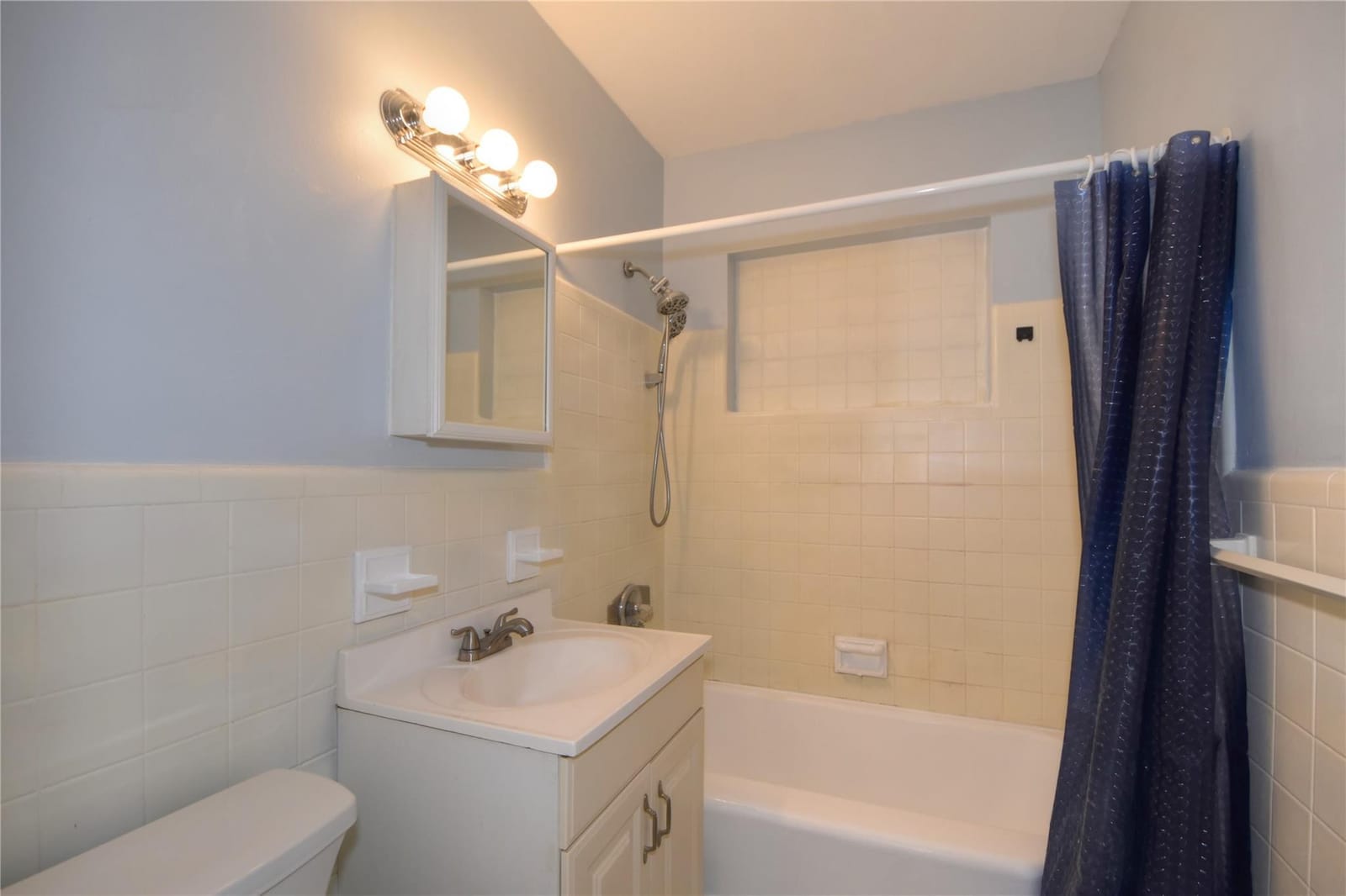 4820 NE 1st Terrace, Oakland Park, FL 33334 photo 11
