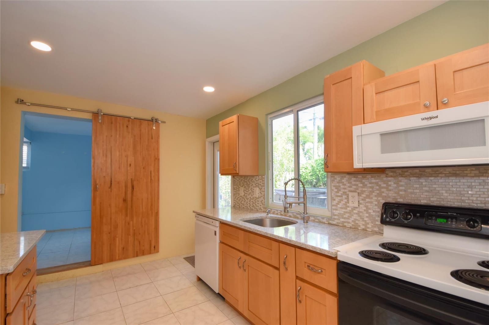4820 NE 1st Terrace, Oakland Park, FL 33334 photo 19
