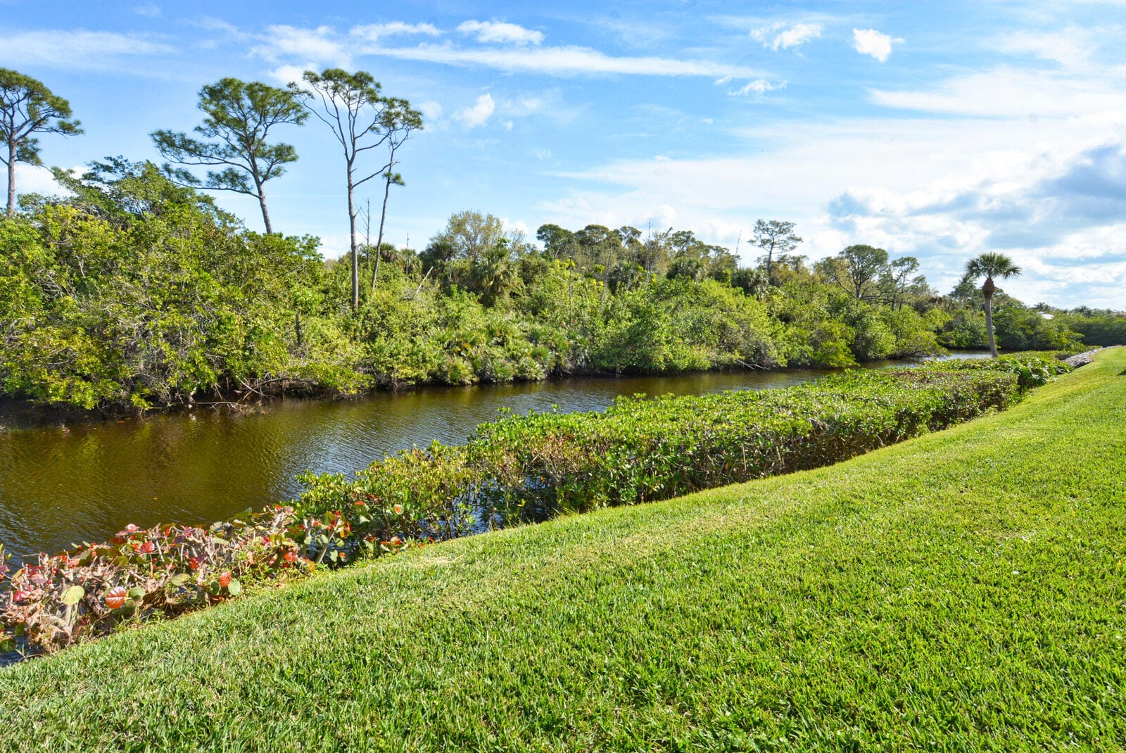 1600 NE Dixie Highway 14-102, Jensen Beach, FL 34957 photo 2