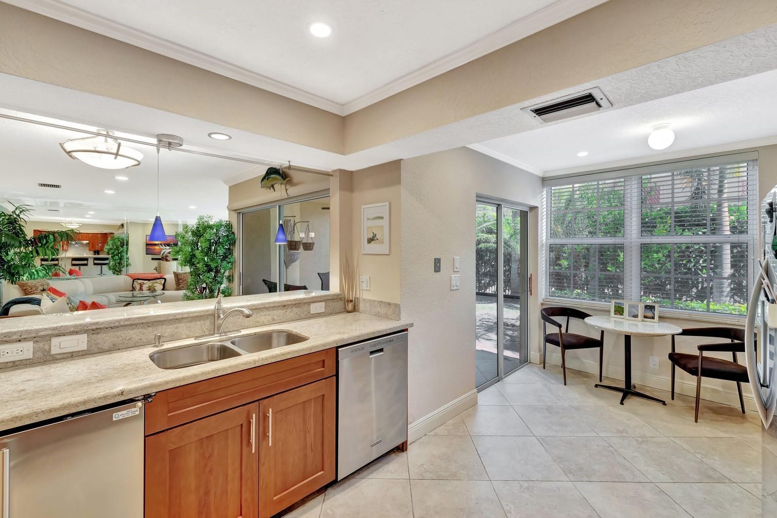 2121 S Ocean Boulevard 302, Lauderdale-By-The-Sea, FL 33062 photo 15