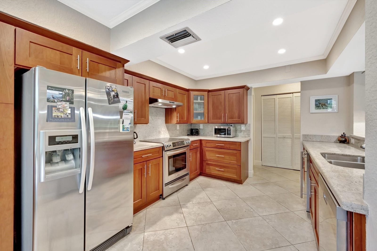 2121 S Ocean Boulevard 302, Lauderdale-By-The-Sea, FL 33062 photo 17