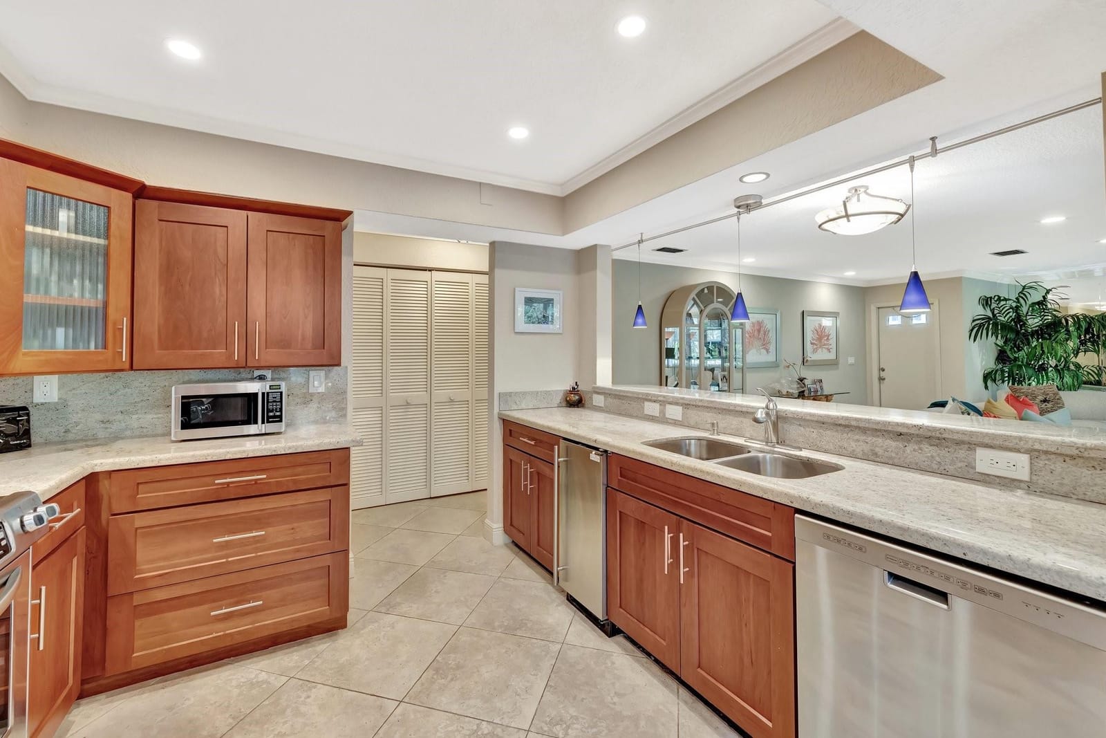 2121 S Ocean Boulevard 302, Lauderdale-By-The-Sea, FL 33062 photo 18
