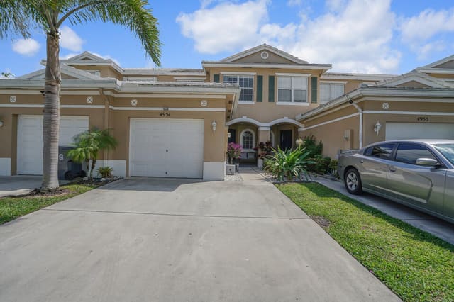 4951 Grinnell Street, Lake Worth, FL 33463