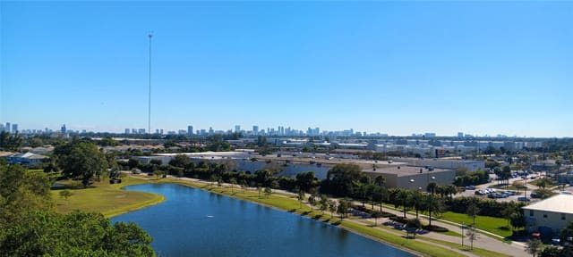 4350 Hillcrest Drive 910, Hollywood, FL 33021