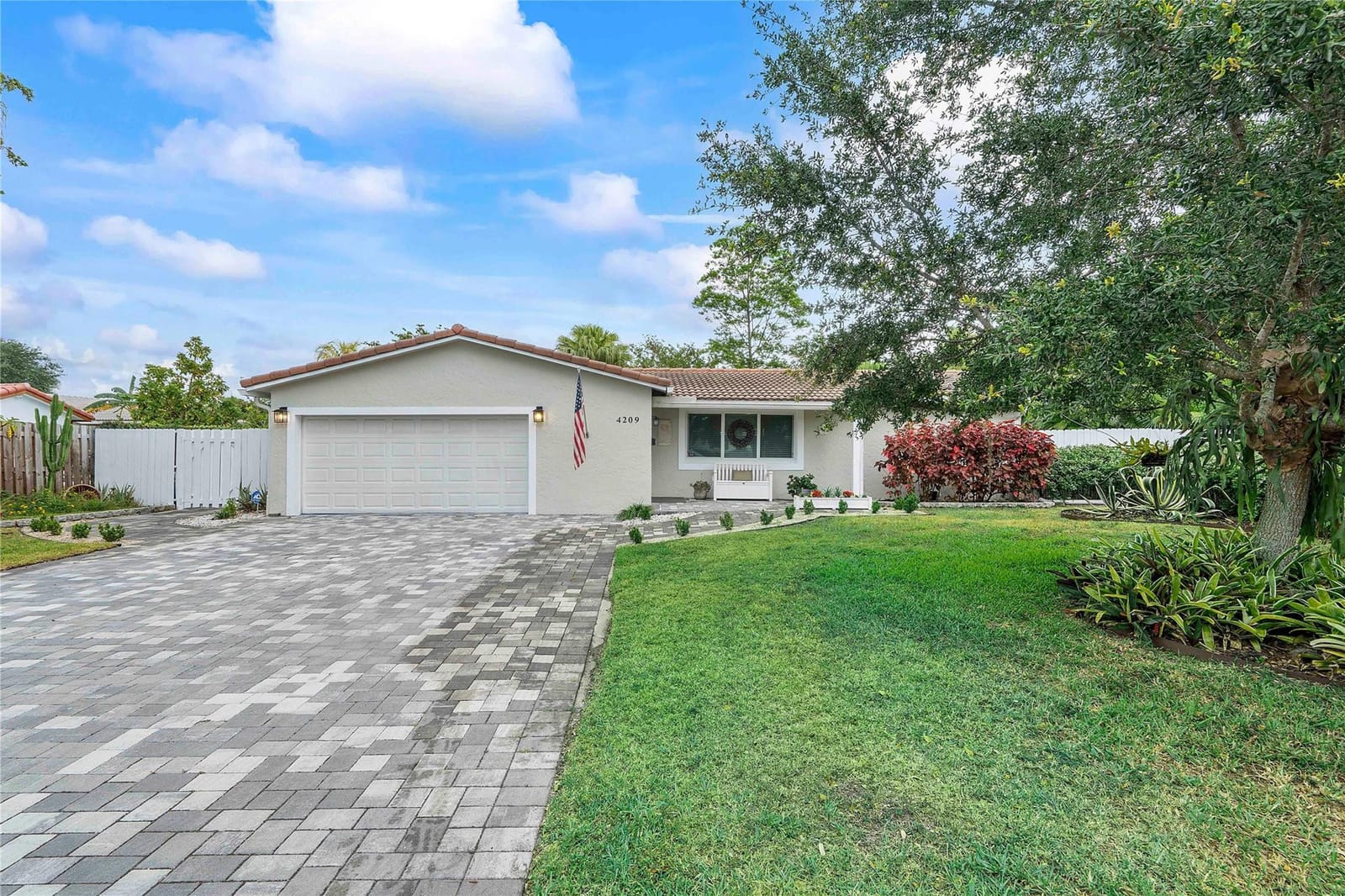4209 NW 75th Avenue, Coral Springs, FL 33065