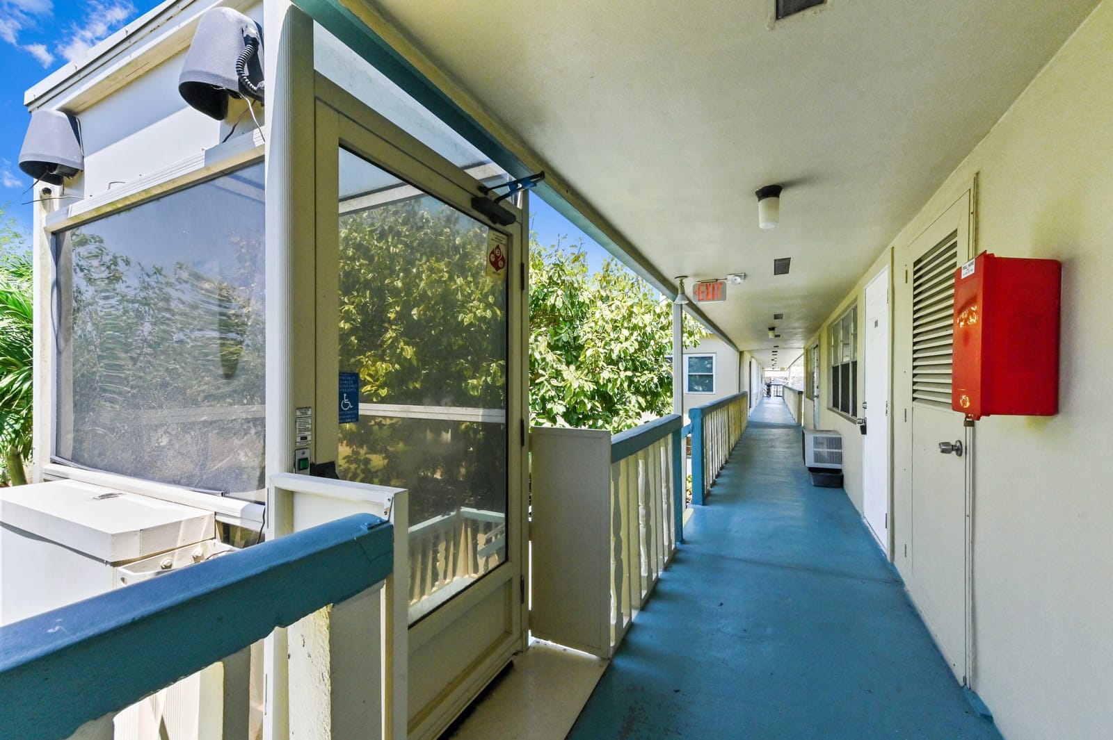 111 Dorchester E 111, West Palm Beach, FL 33417 photo 2