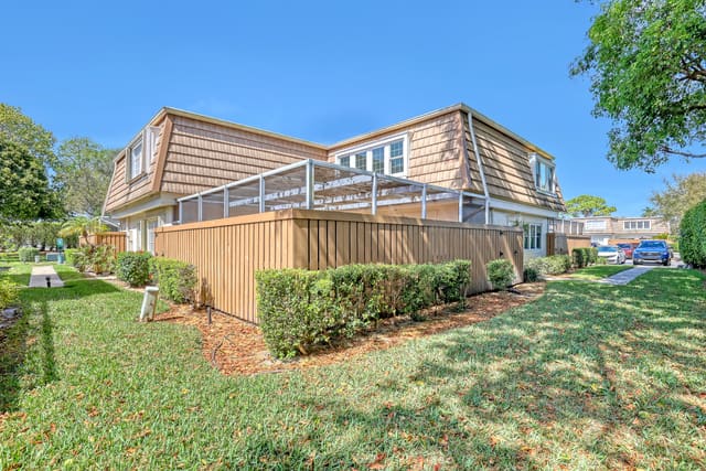 11677 Ficus Street A, Palm Beach Gardens, FL 33410