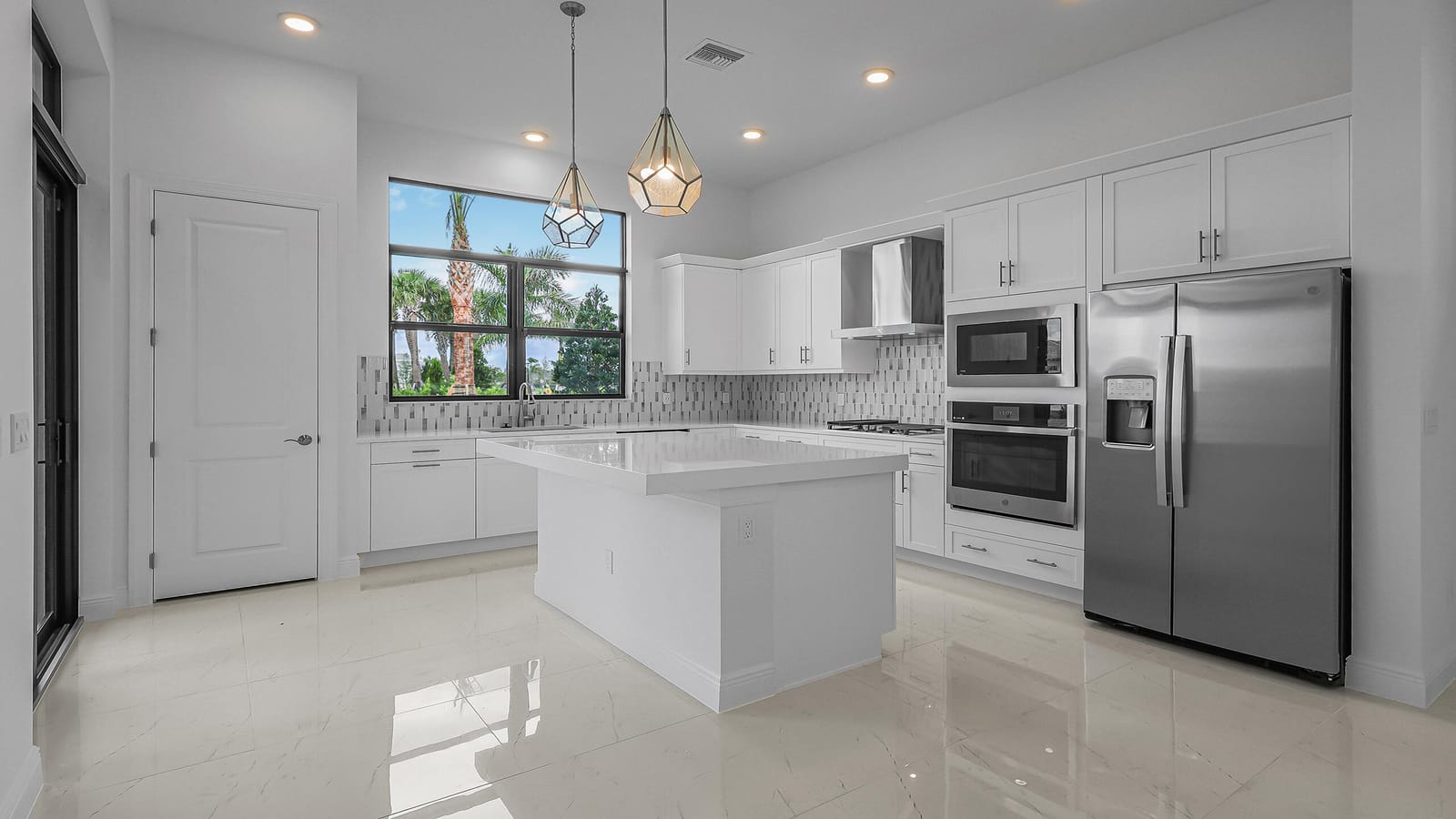4938 Rivo Alto Circle — photo 4