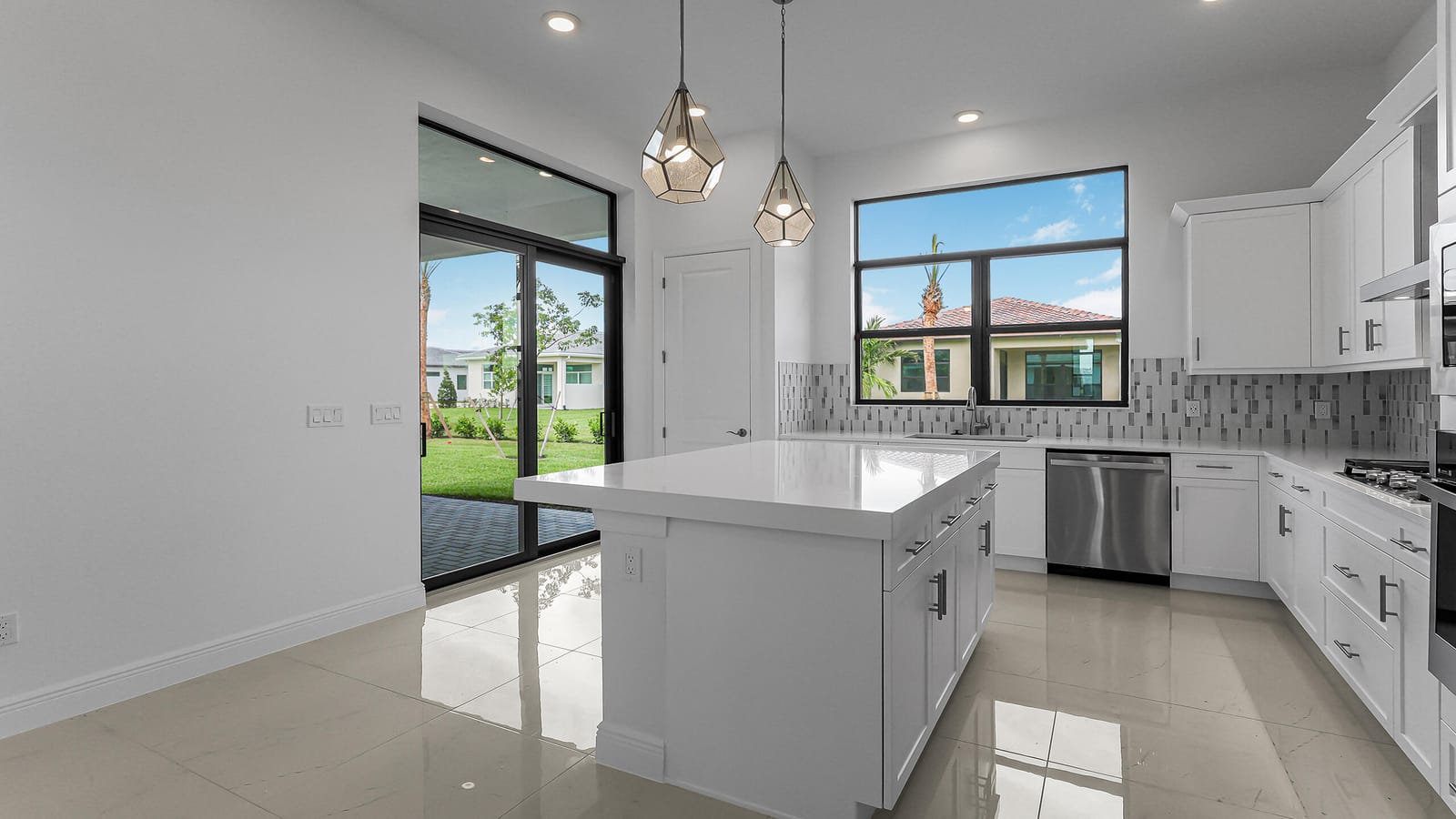 4938 Rivo Alto Circle — photo 9