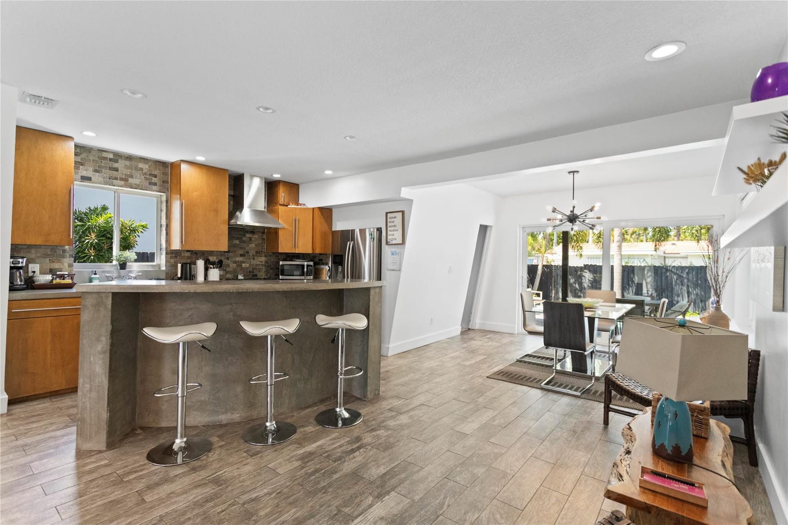 923 N 14th Avenue, Hollywood, FL 33020 photo 2