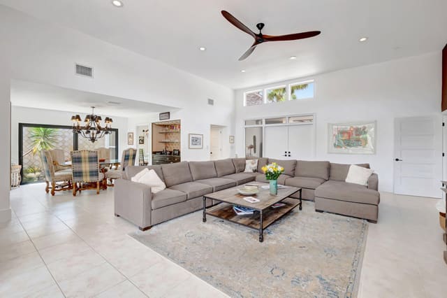 20566 Linksview Circle, Boca Raton, FL 33434