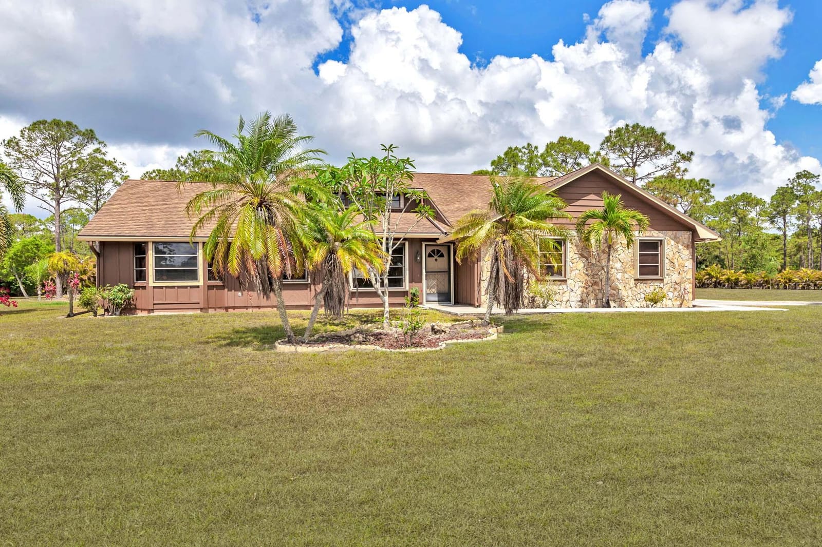14087 Cocoa Plum Road, Palm Beach Gardens, FL 33418