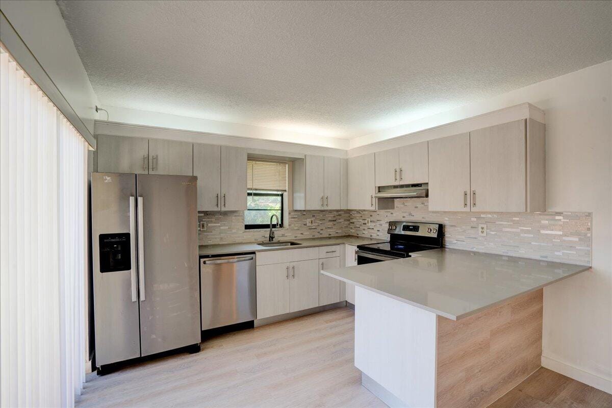 2660 Albatross Road N 6-D — photo 8