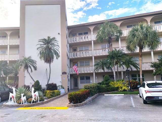 2402 Antigua Circle J3, sold in Antigua, Coconut Creek, FL