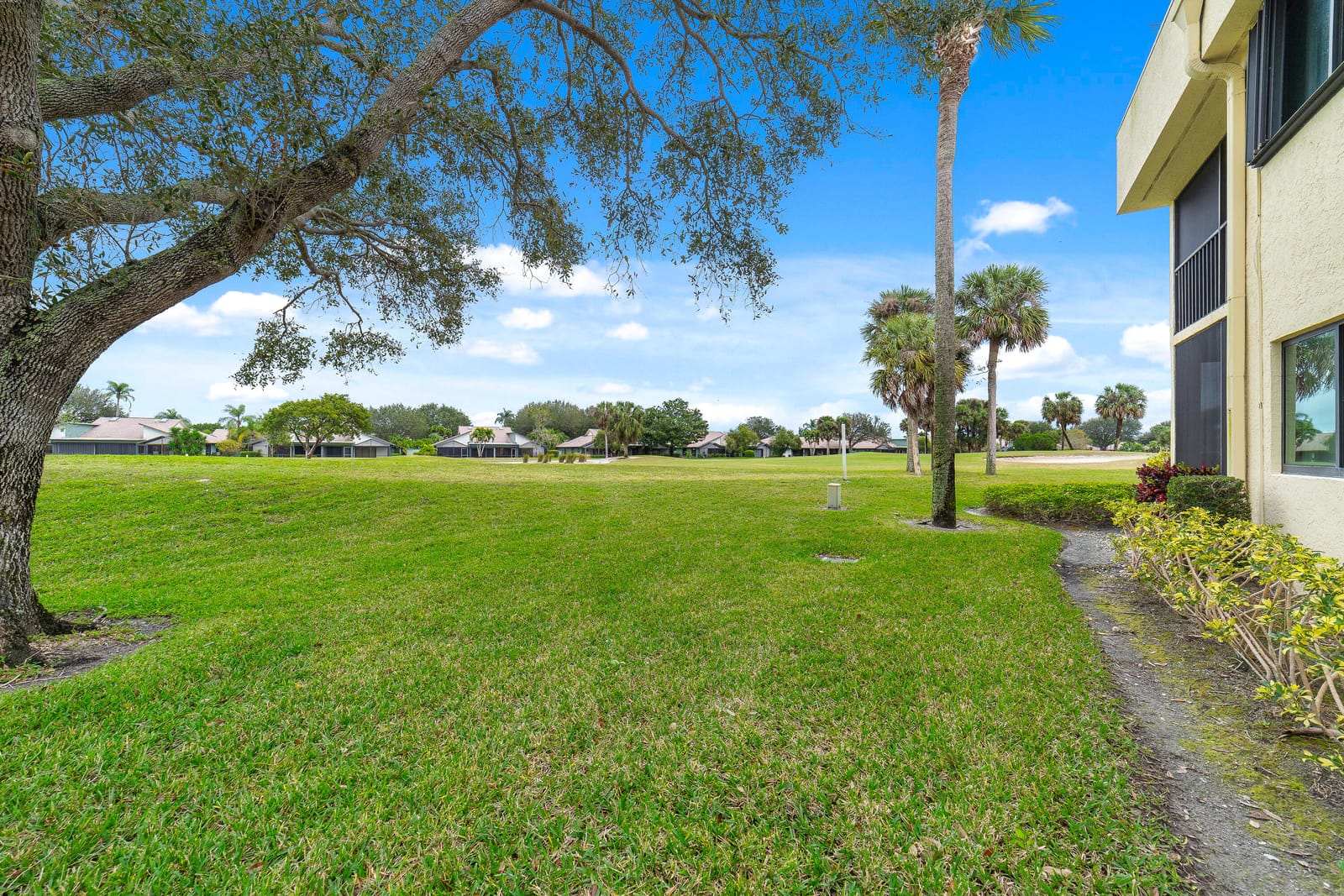 6941 SE Constitution Boulevard 101, Hobe Sound, FL 33455 photo 17