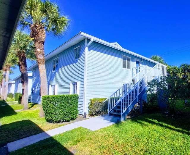 235 SE Village Drive 235, Port St. Lucie, FL 34952