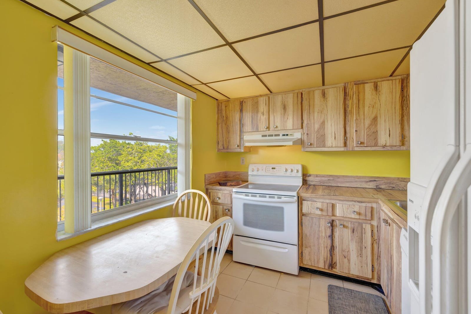 3301 NW 47th Terrace 410, Lauderdale Lakes, FL 33319 photo 15