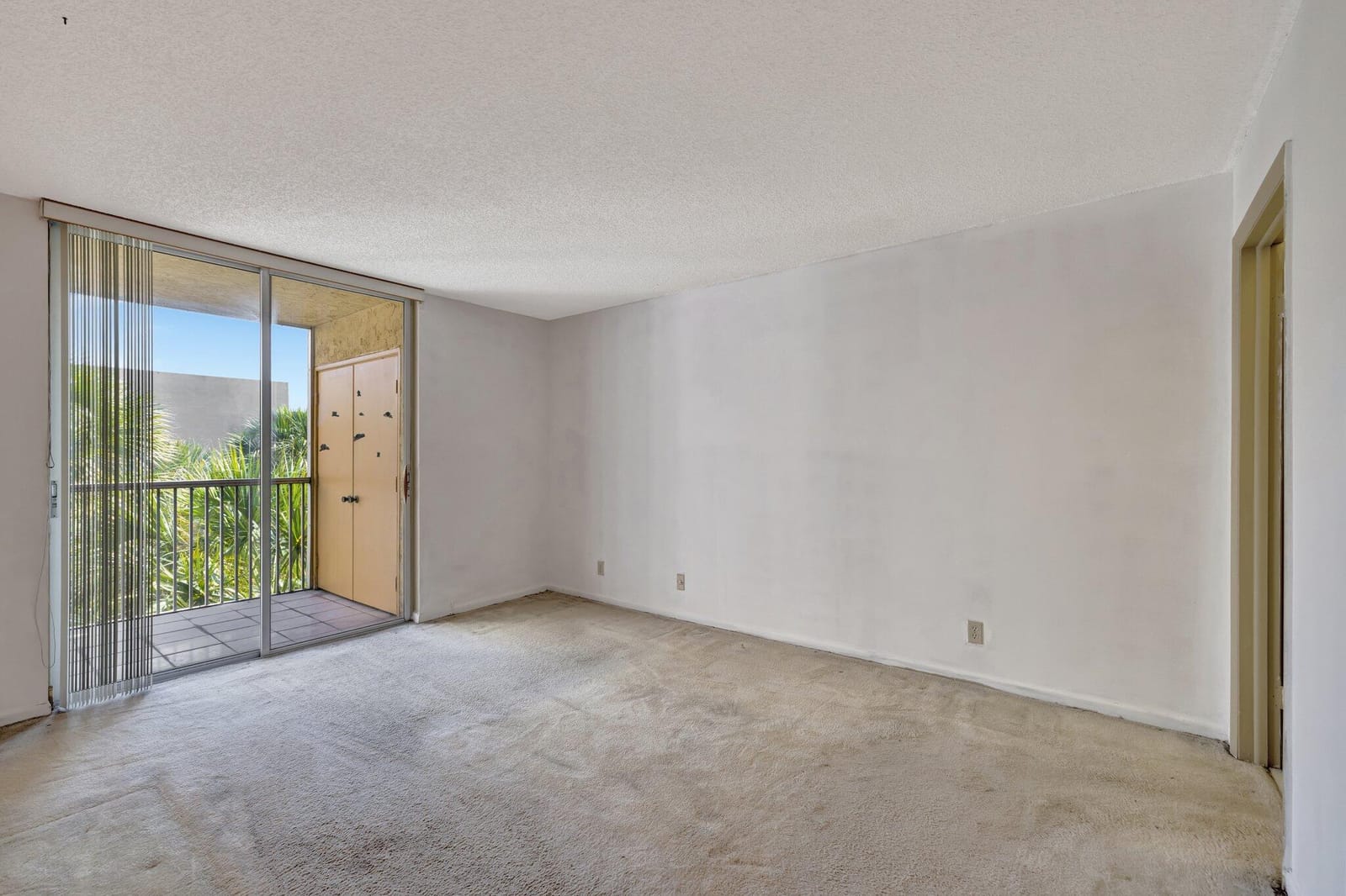 3301 NW 47th Terrace 410, Lauderdale Lakes, FL 33319 photo 21