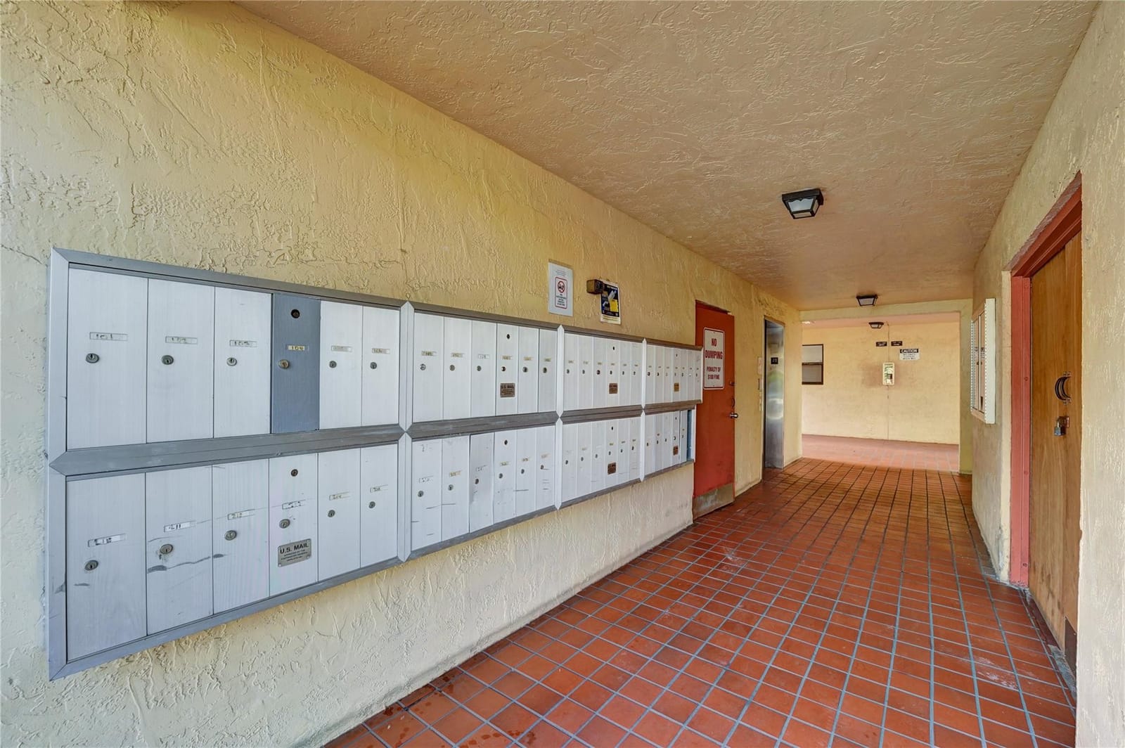 3252 Foxcroft Road 109, Miramar, FL 33025 photo 2