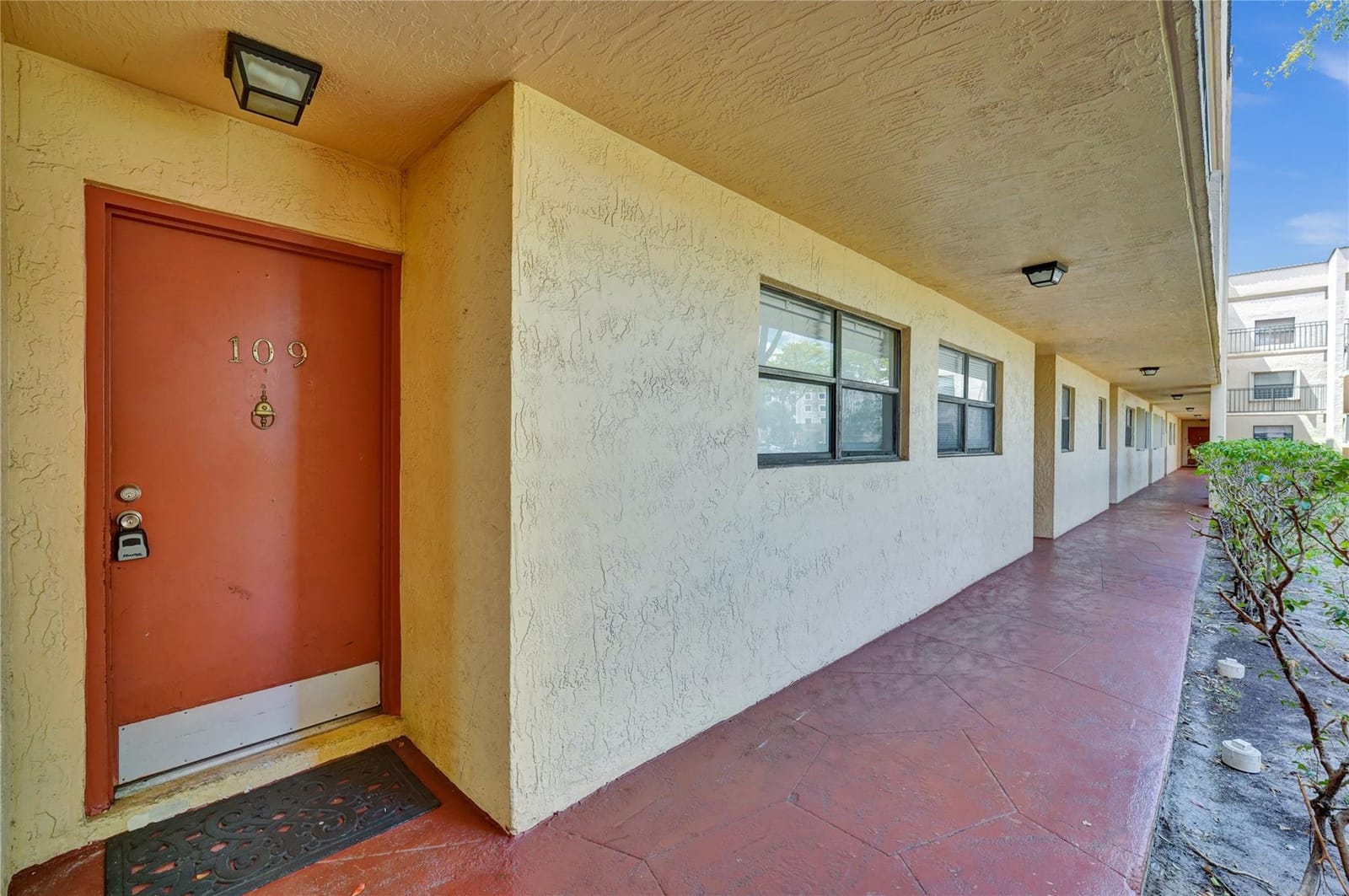 3252 Foxcroft Road 109, Miramar, FL 33025 photo 3