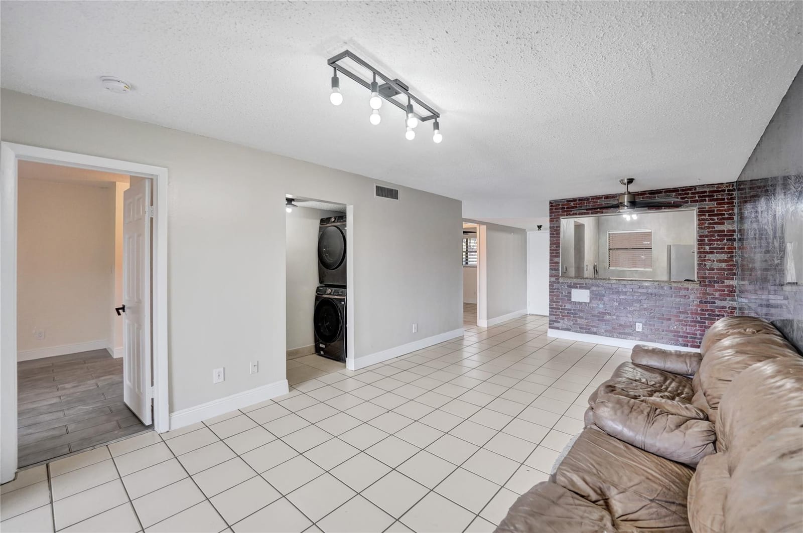 3252 Foxcroft Road 109, Miramar, FL 33025 photo 21