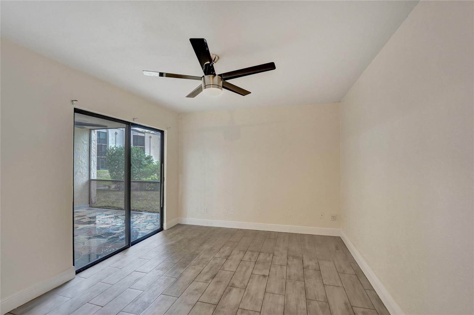 3252 Foxcroft Road 109, Miramar, FL 33025 photo 25