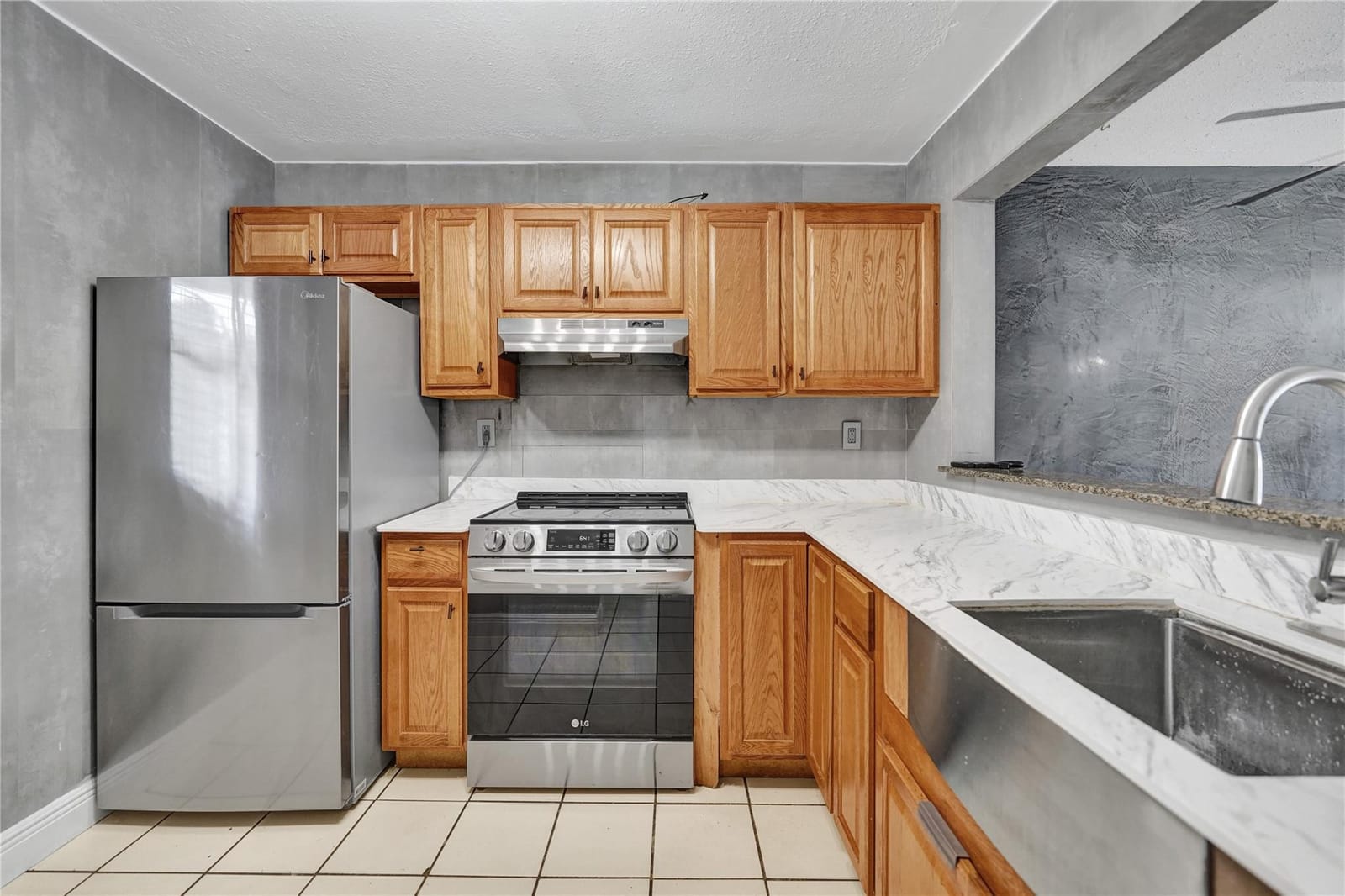 3252 Foxcroft Road 109, Miramar, FL 33025 photo 7