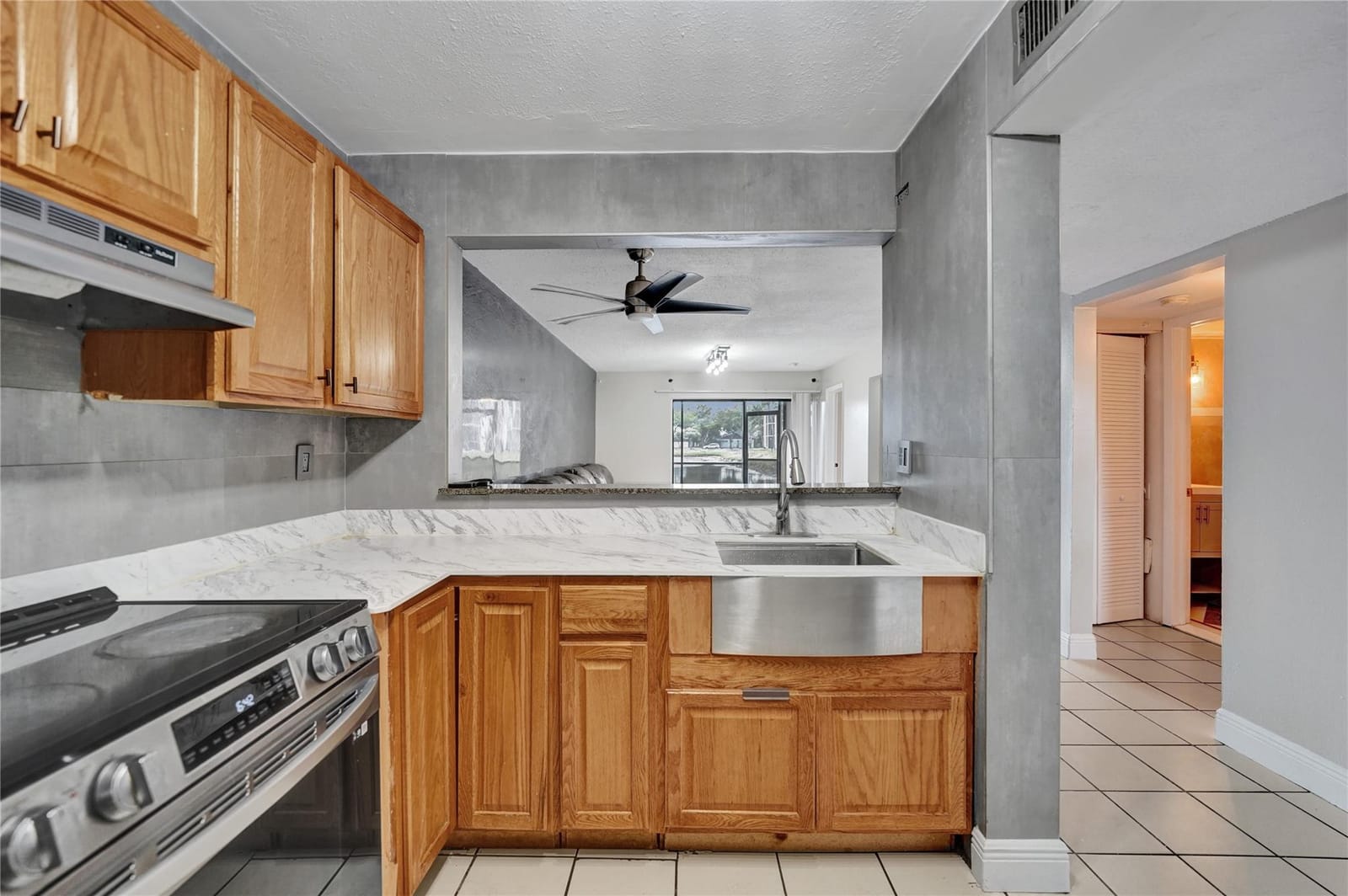 3252 Foxcroft Road 109, Miramar, FL 33025 photo 10