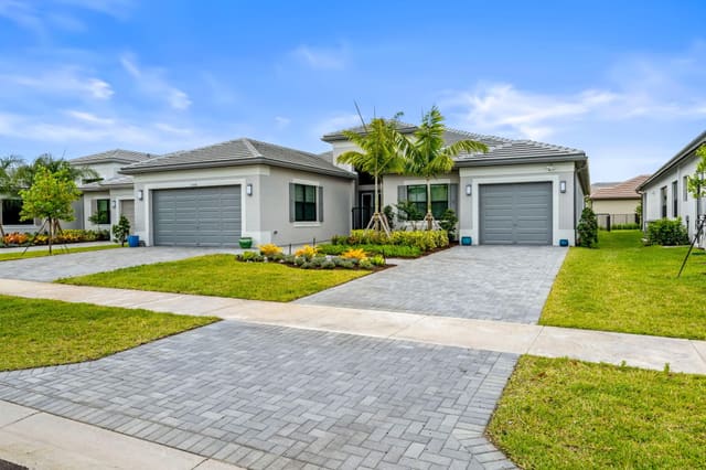 11338 SW Sea Cove Lane, sold in Riverland Parcel B - Plat Three, Port St Lucie, FL