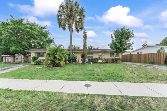6960 SW 19th Court 1-2, sold in Springbank Park, North Lauderdale, FL