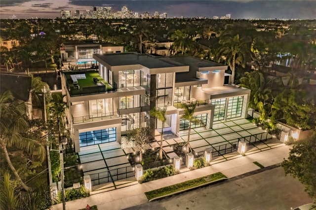 725 Poinciana Drive, Idlewyld, Fort Lauderdale, FL