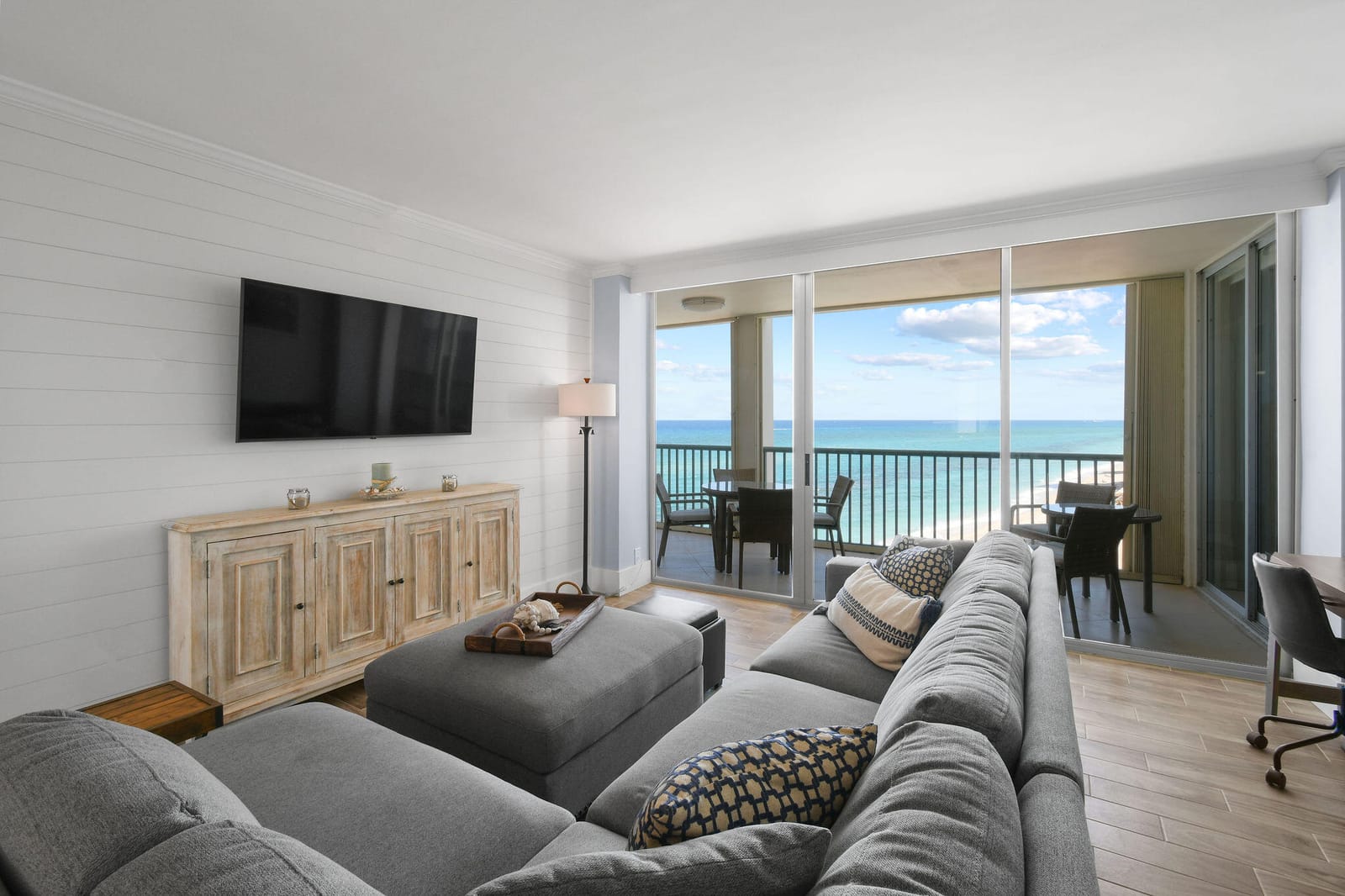5400 N Ocean Drive 6b, Singer Island, FL 33404 photo 1