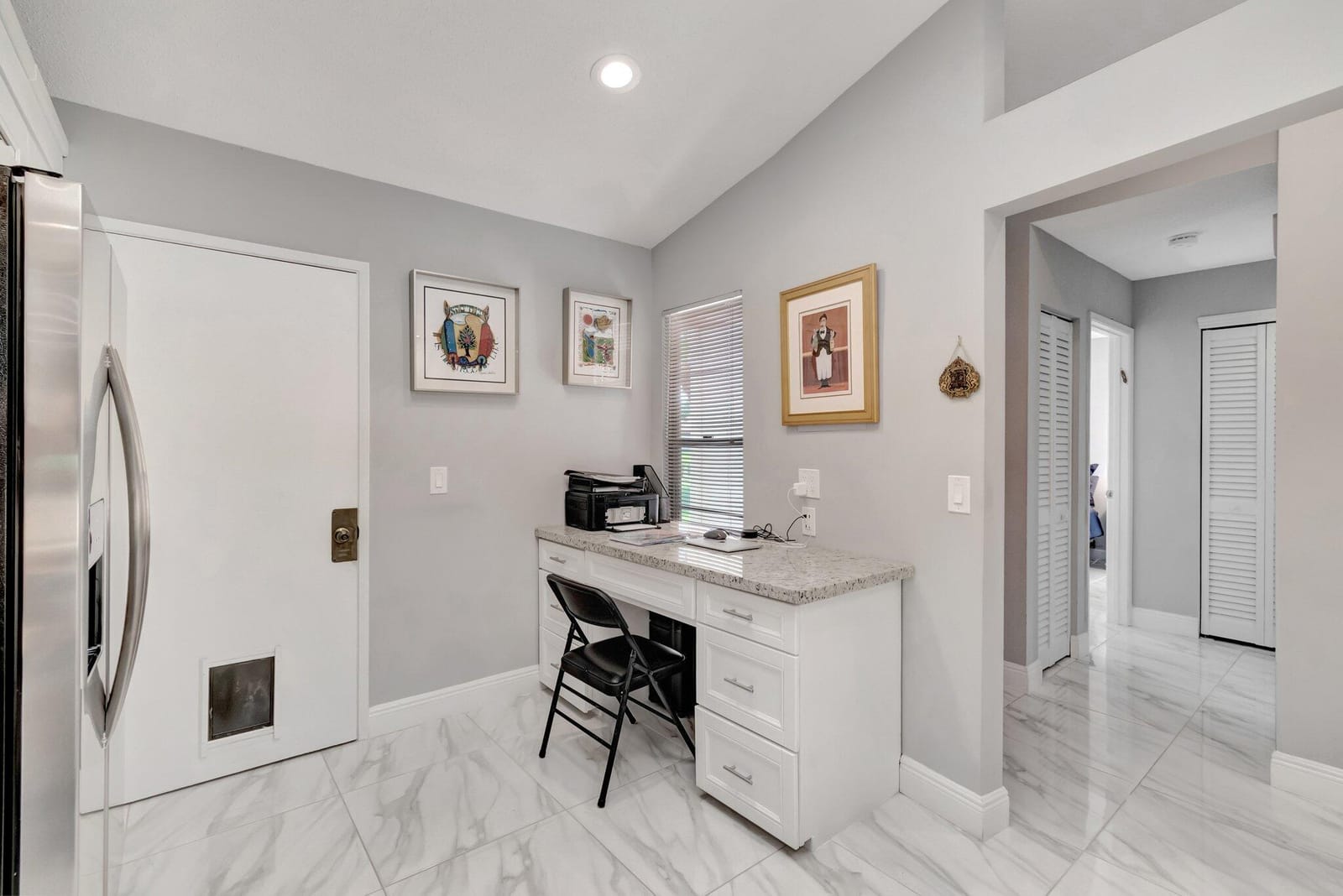 10927 Dolphin Palm Court A — photo 12