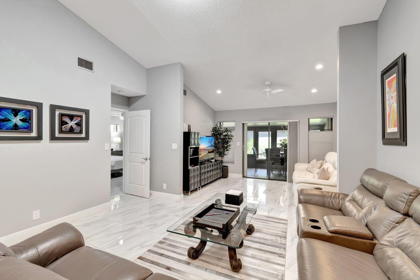 10927 Dolphin Palm Court A — photo 4