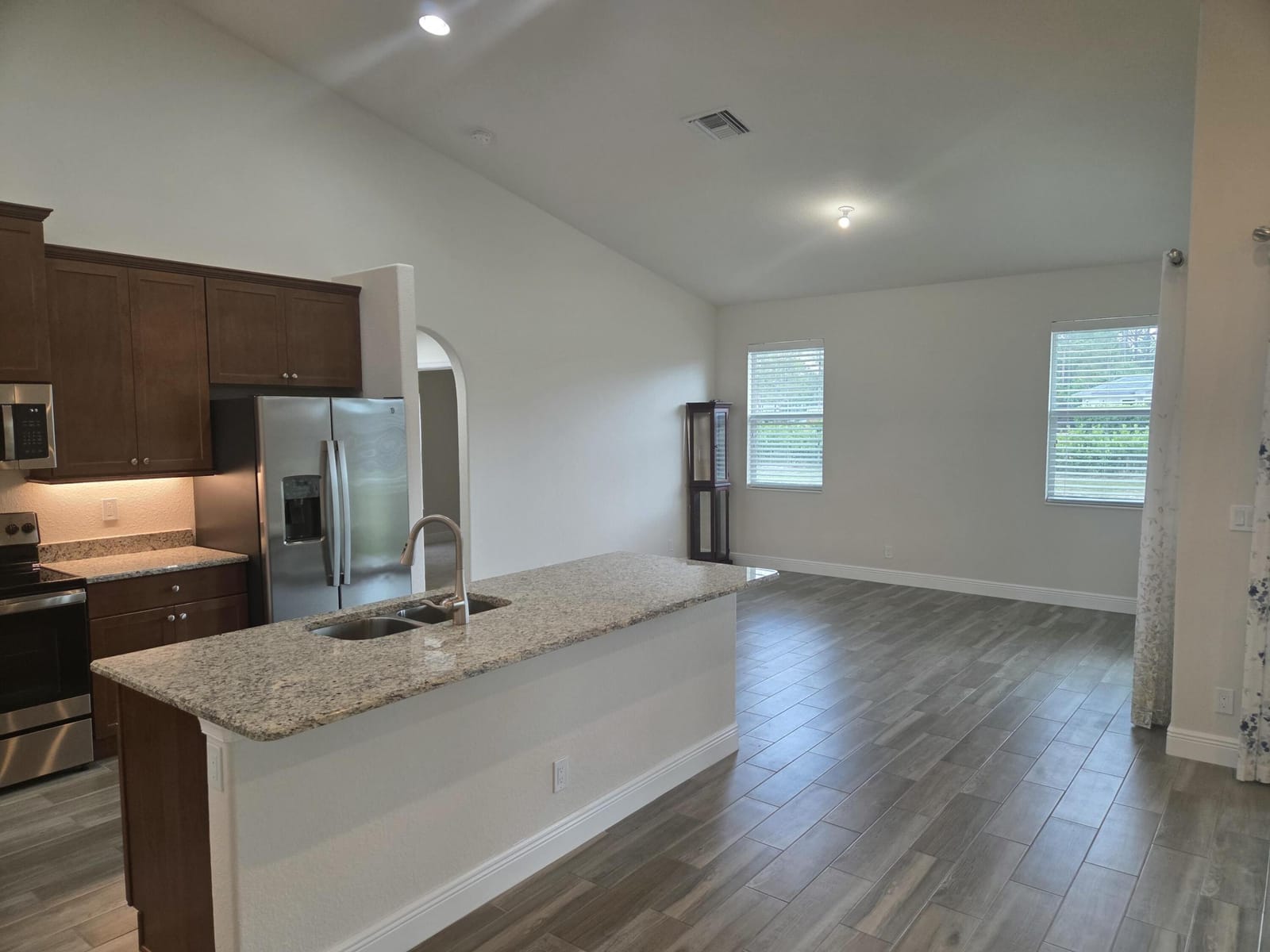 17476 Valencia Boulevard — photo 10