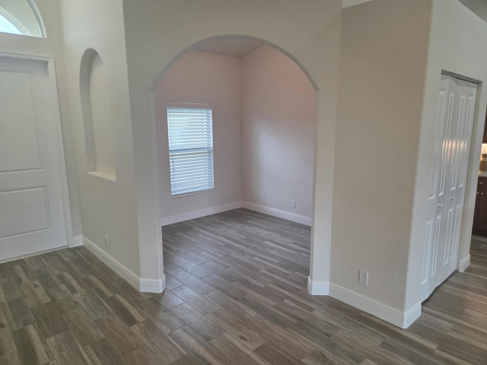 17476 Valencia Boulevard — photo 8