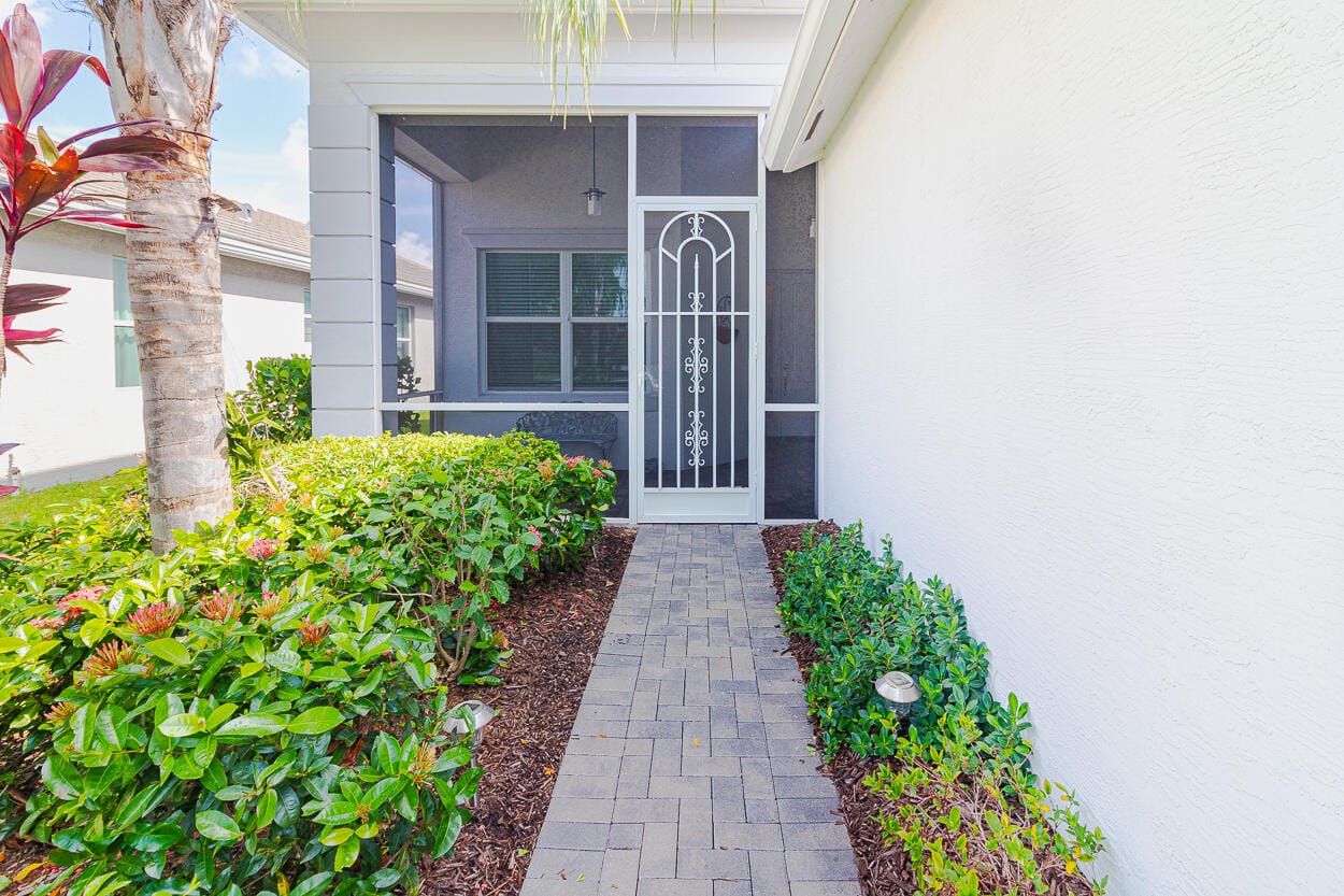 10781 SW Sunray Street, Port St. Lucie, FL 34987