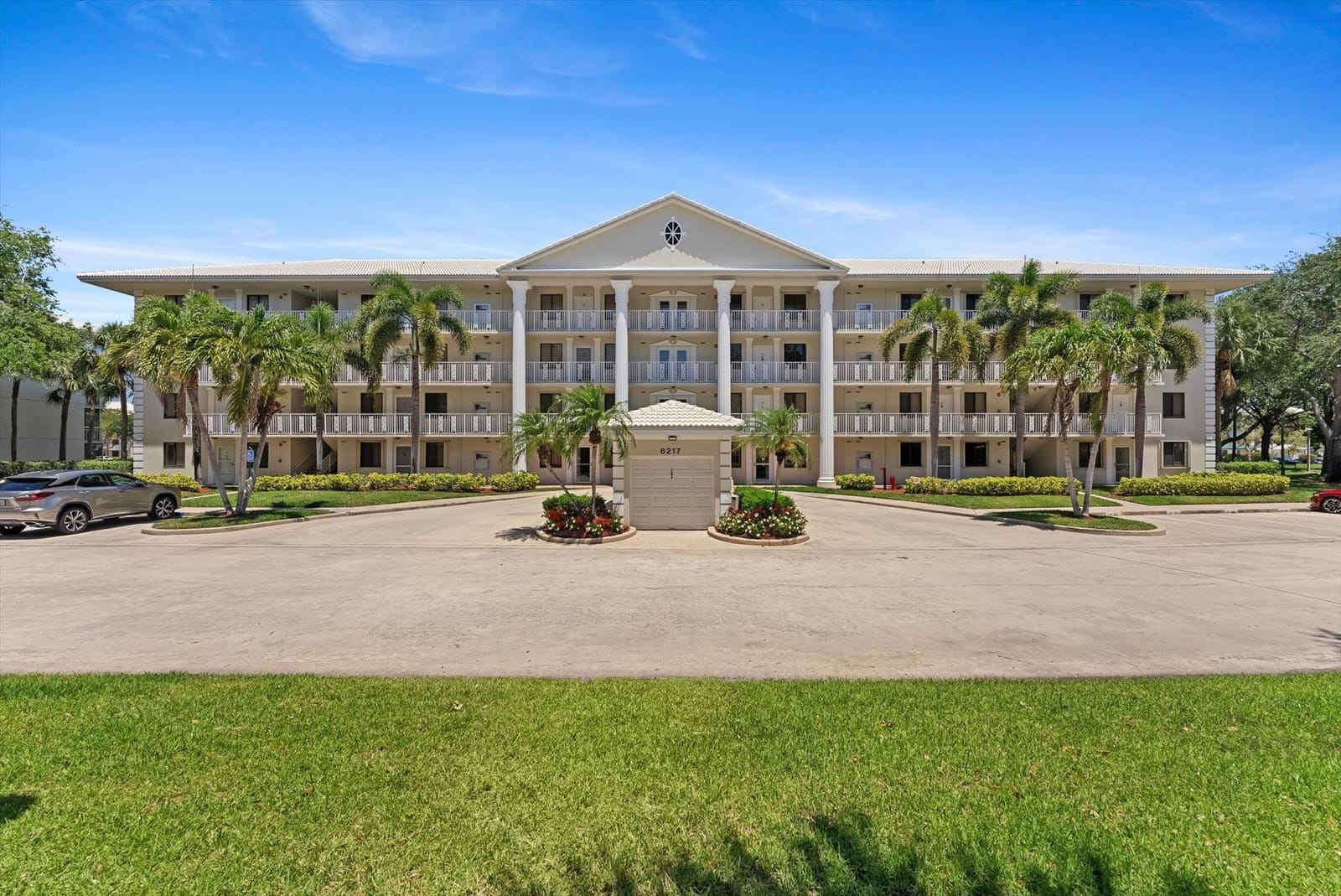 6217 Balboa Circle 305, Boca Raton, FL 33433