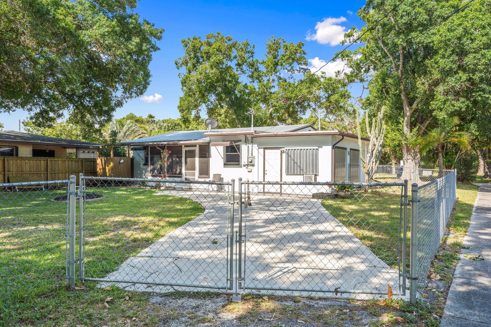 602 S 15th Court, Fort Pierce, FL 34950 photo 25
