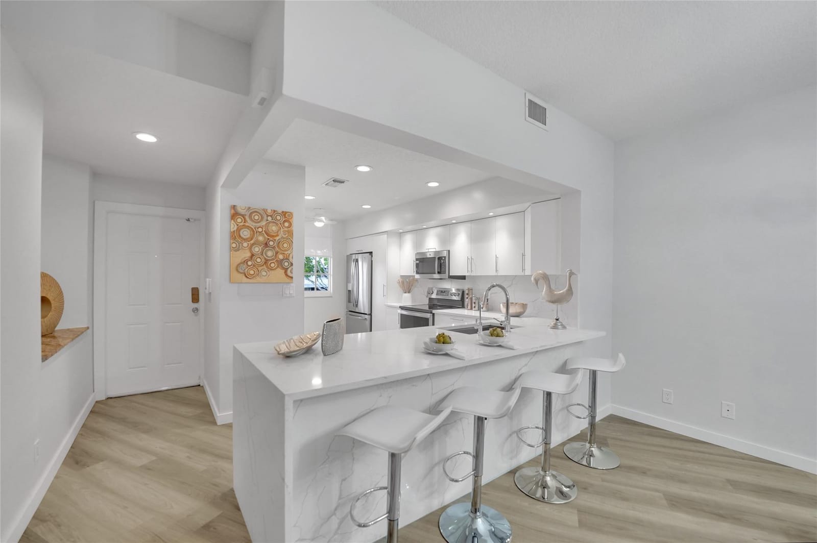4130 W Palm Aire Drive 302D, Pompano Beach, FL 33069 photo 2