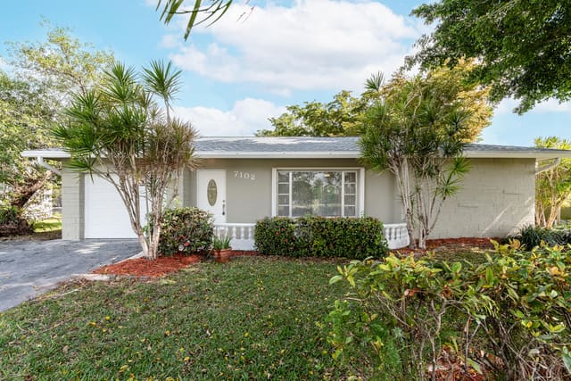 7102 NW 89th Avenue, sold in Westwood Community 4 A, Tamarac, FL