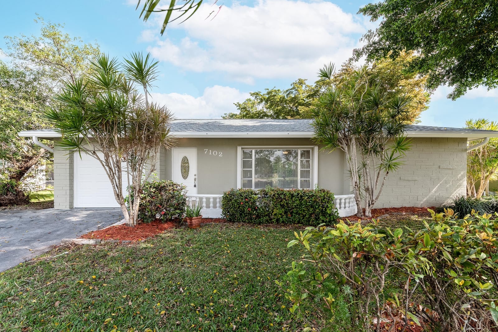 7102 NW 89th Avenue, Tamarac, FL 33321