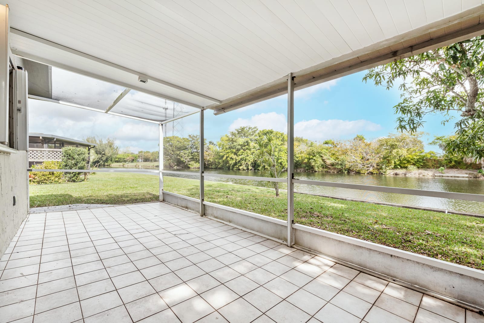 7102 NW 89th Avenue, Tamarac, FL 33321 photo 23