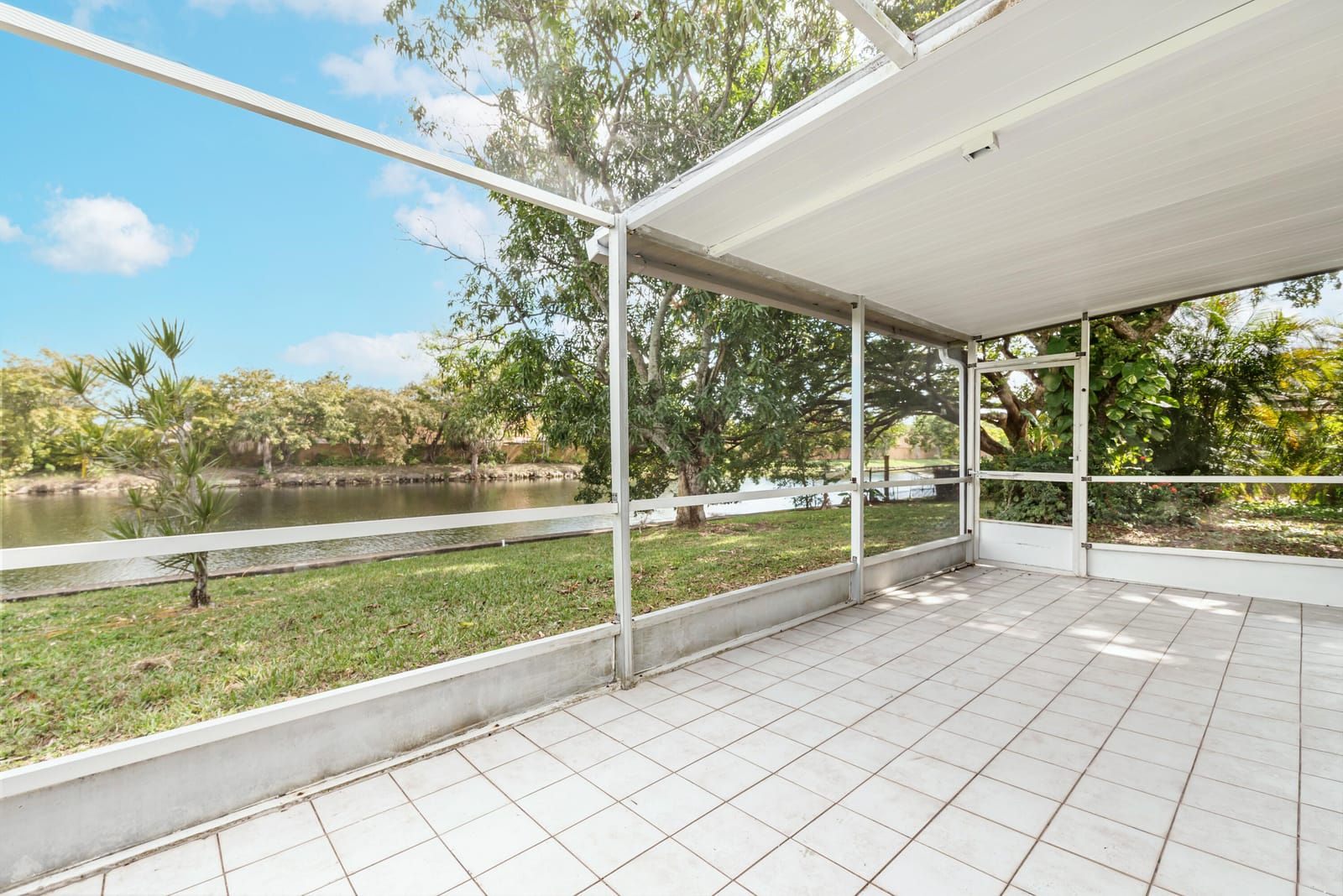 7102 NW 89th Avenue, Tamarac, FL 33321 photo 24
