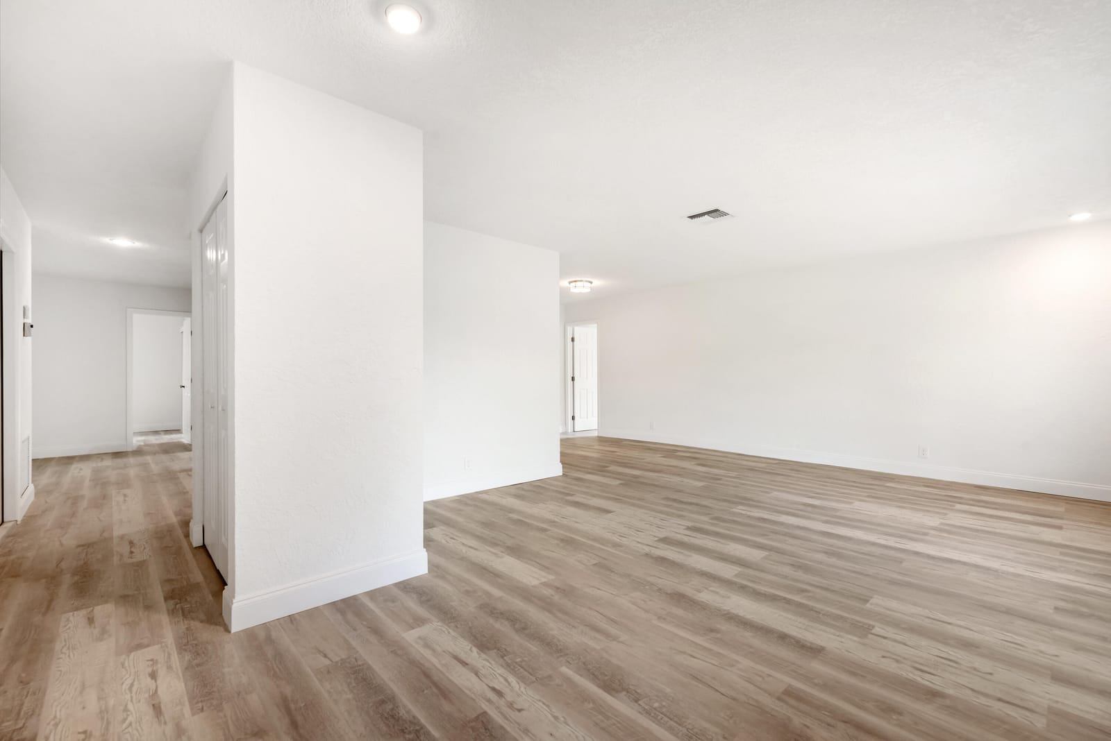 7102 NW 89th Avenue, Tamarac, FL 33321 photo 6